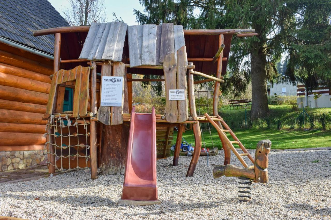 Penzion Rak Wellness Černá v Pošumaví エクステリア 写真