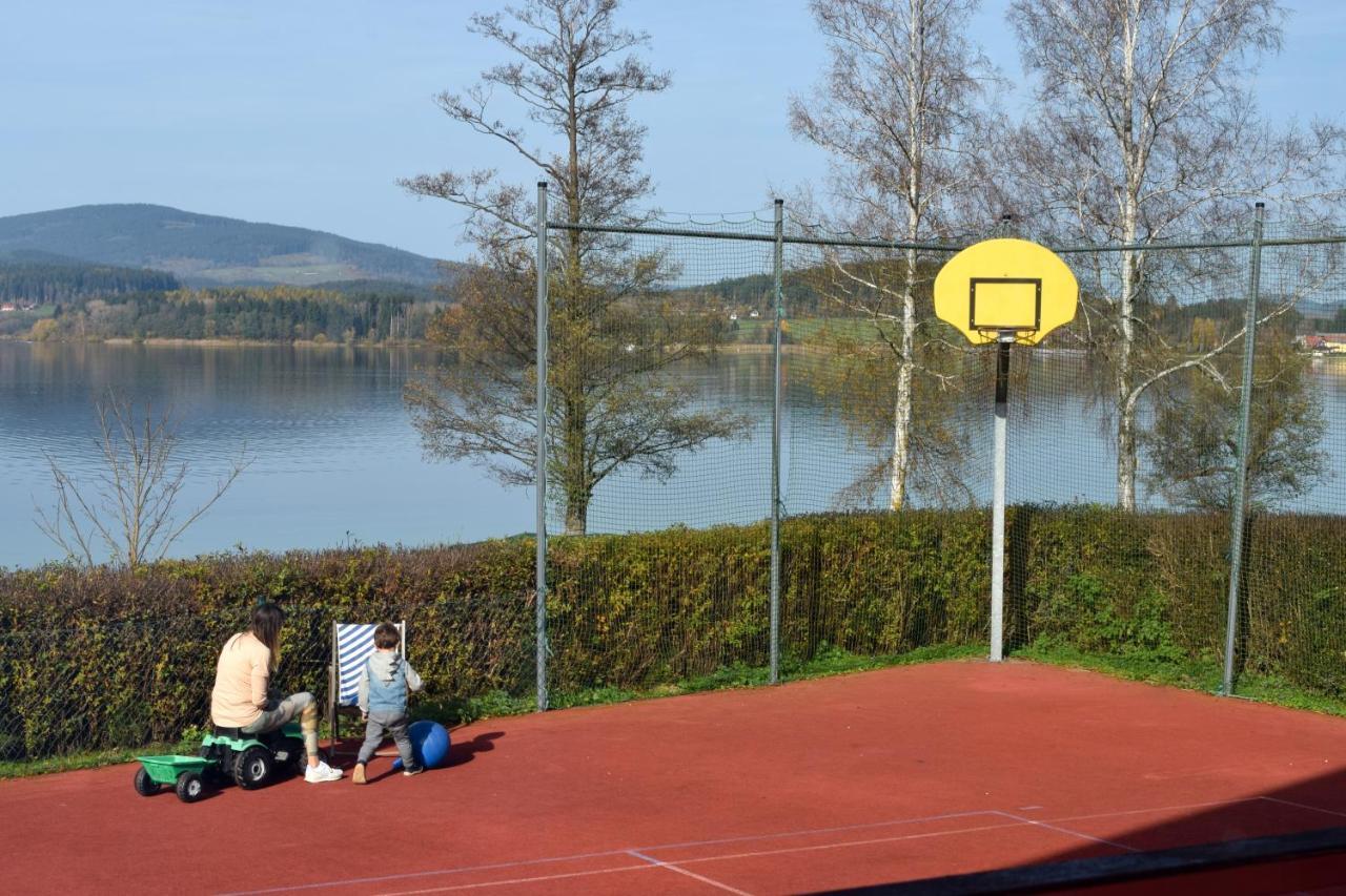 Penzion Rak Wellness Černá v Pošumaví エクステリア 写真